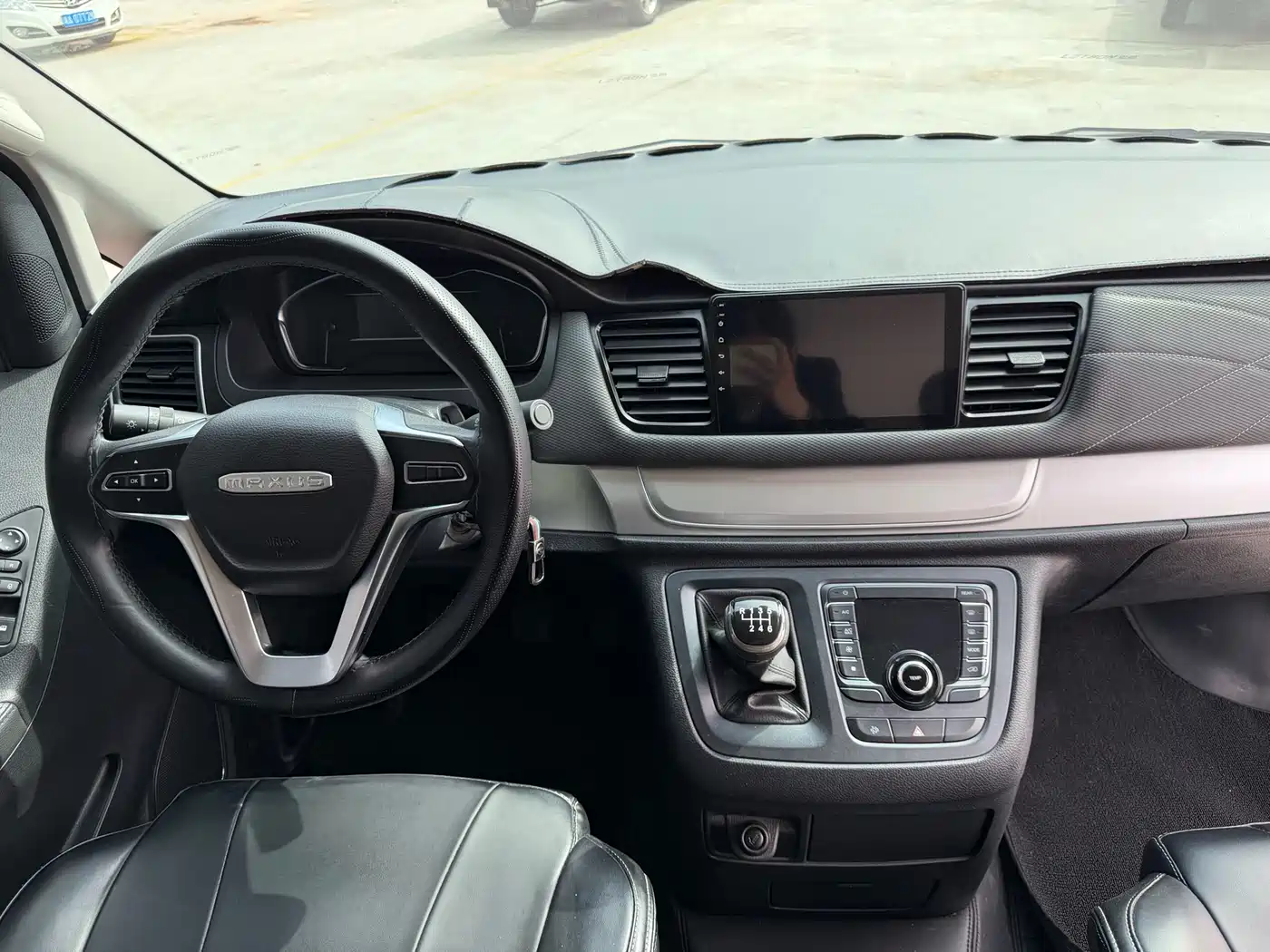 SAIC Maxus Maxus G10 2023 2.0T Manual Multi-function Edition Diesel 7-seater фото 7