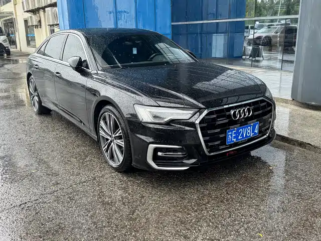Audi A6L 2024 45 TFSI quattro Exclusive Dynamic — фото 3