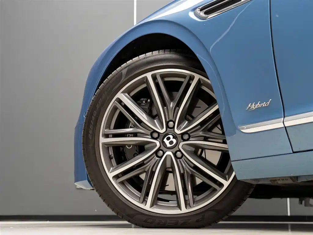 BENTLEY FLYING SPUR PLUG IN HYBRID