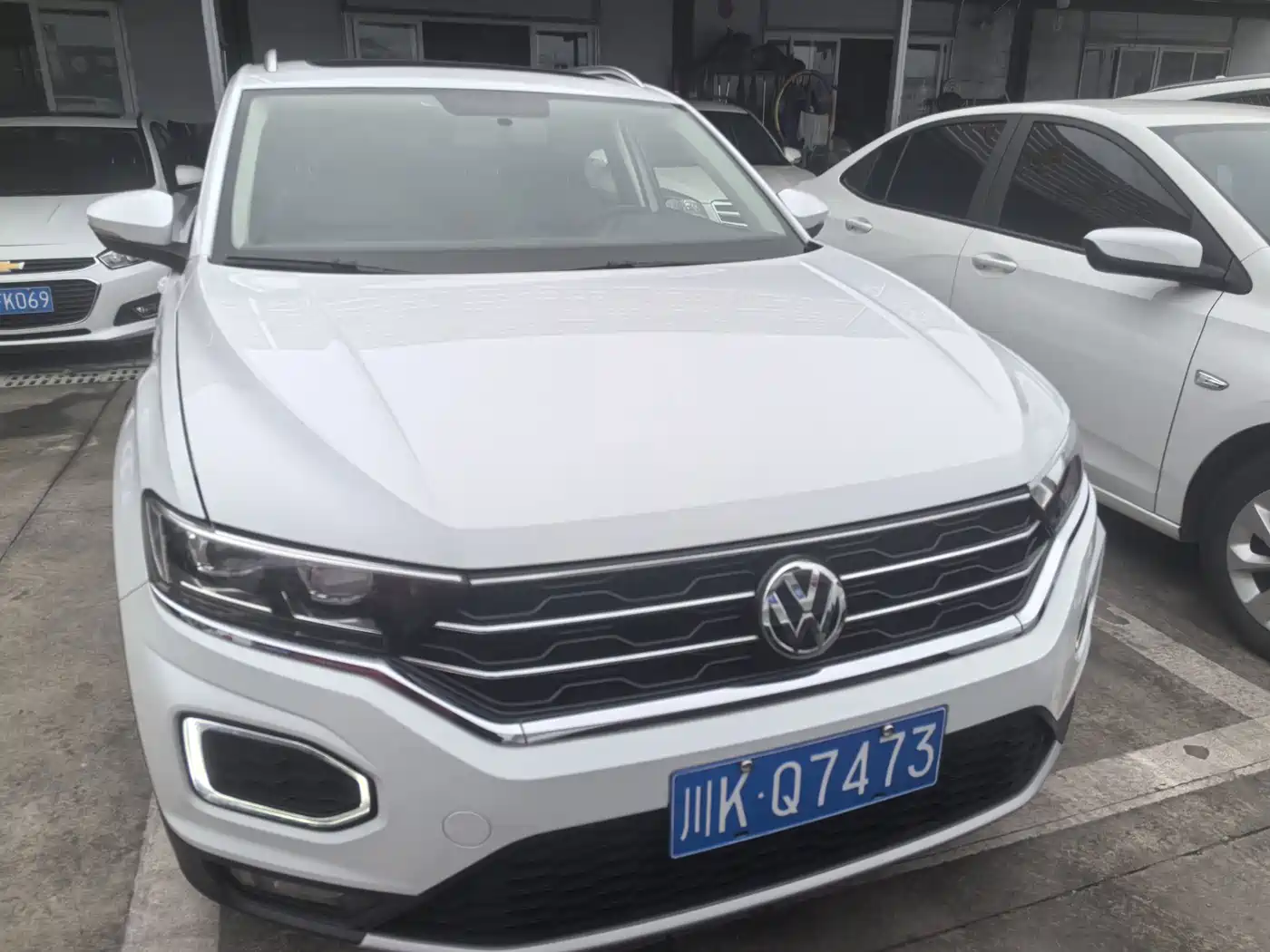 Photo 3 - Volkswagen T-ROC