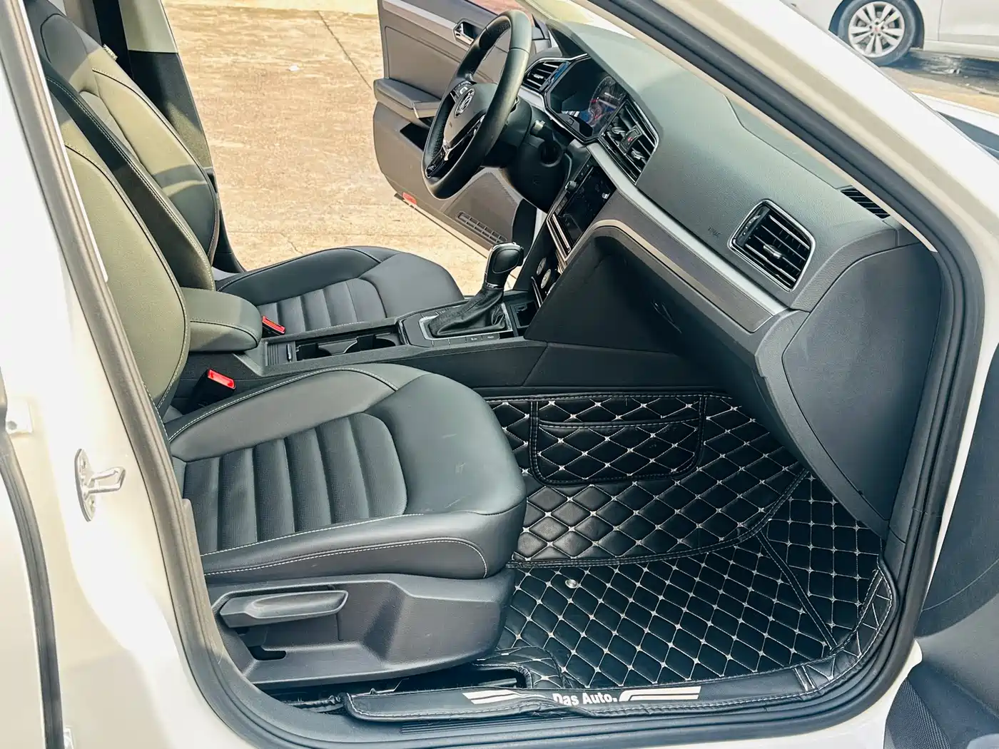 Volkswagen Lamando 2019 280TSI DSG Comfort Edition China VI фото 8