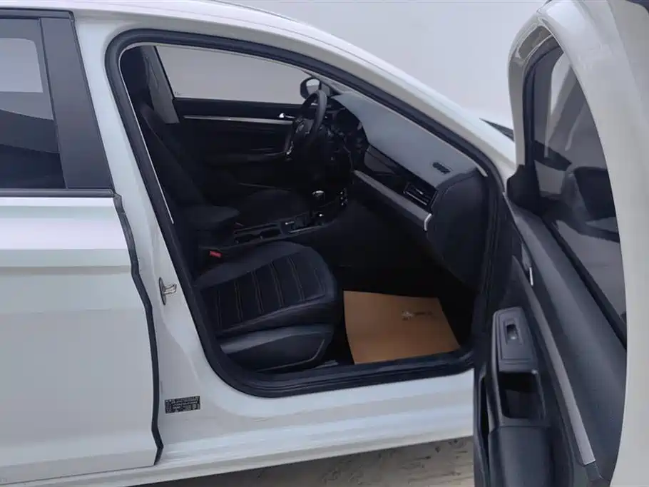 Volkswagen Bora 2020 1.5L Automatic Fashion фото 8