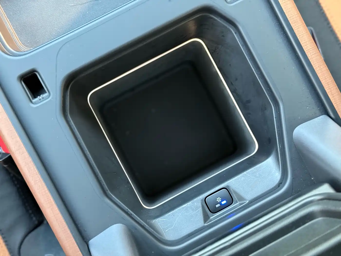 Land Rover Defender 2024 110 3.0T P400 X-DYNAMIC HSE фото 17