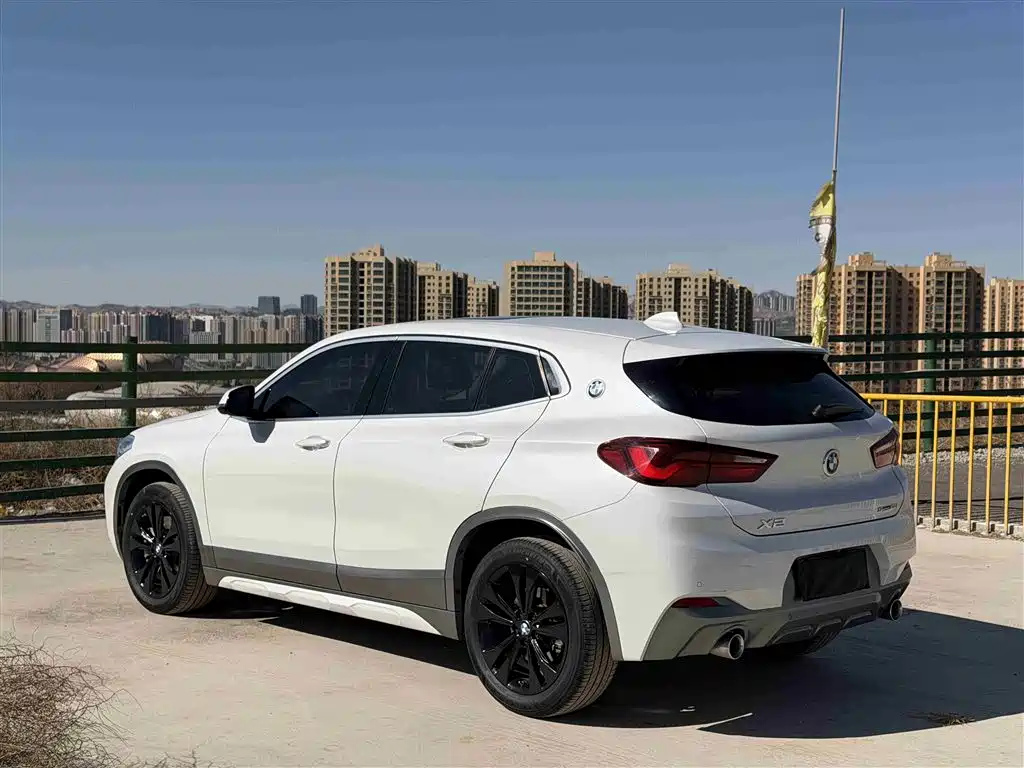 BMW X2 2023 sDrive25i M Off-Road Package фото 6