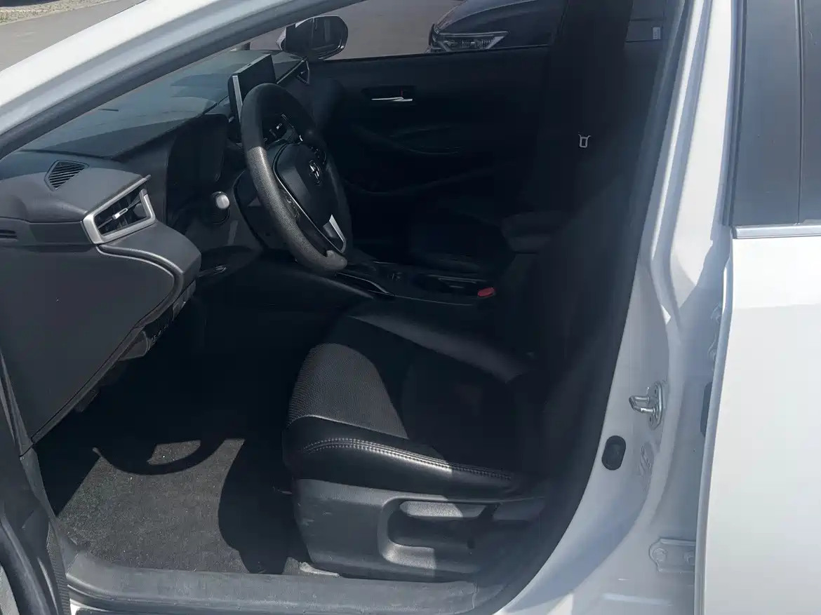 Toyota Corolla 2021 TNGA 1.5L CVT Elite Edition фото 9