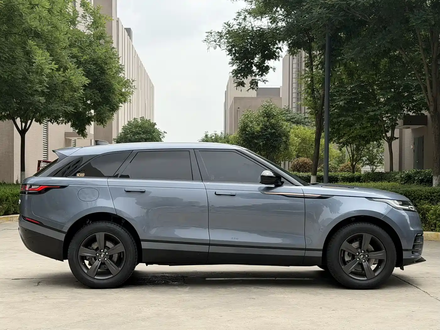 Land Rover Range Rover Velar 2019 250PS R-DYNAMIC S фото 14
