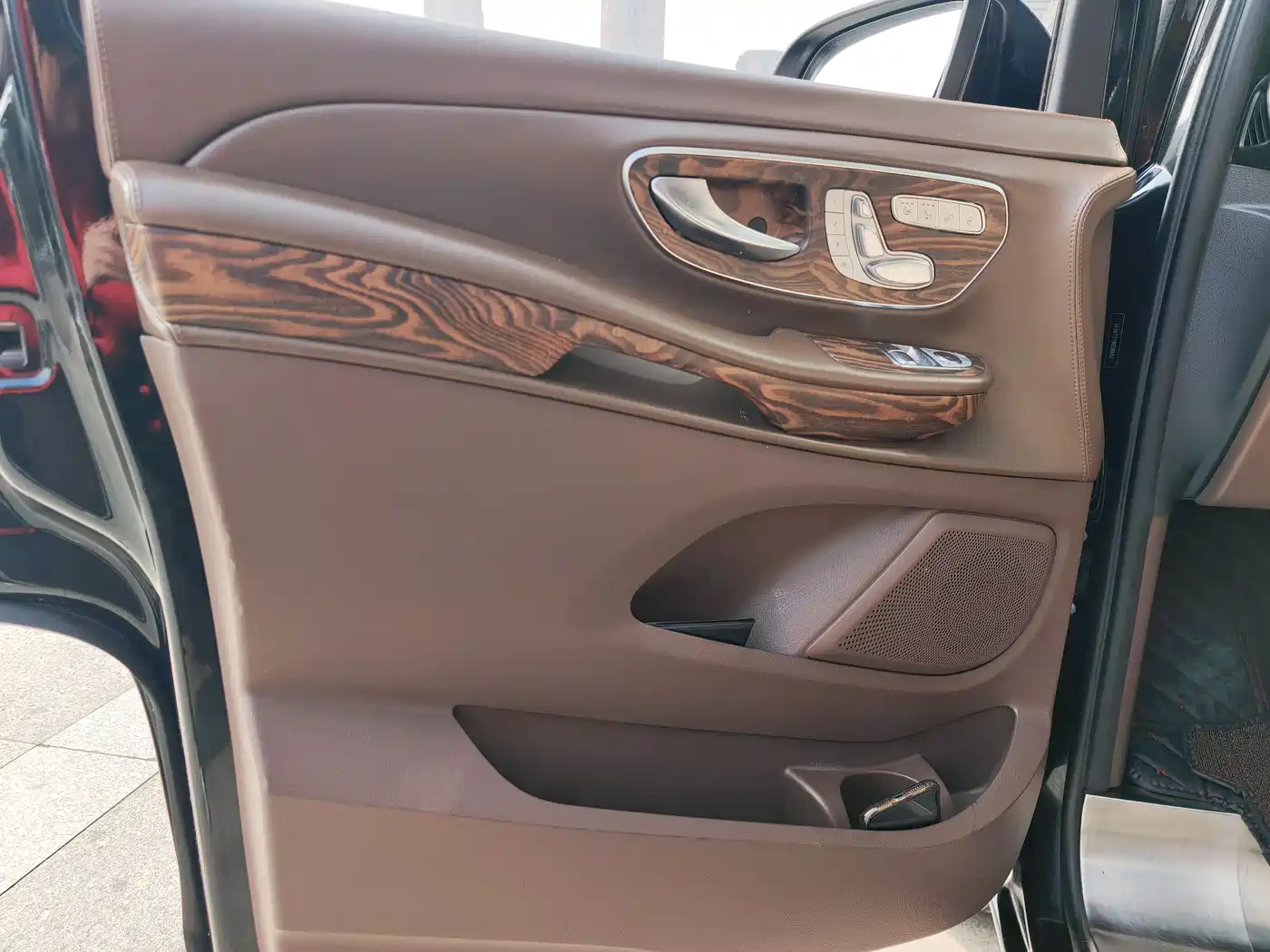 Mercedes-Benz V-Class 2018 V 260 Navigator Edition China VI фото 28