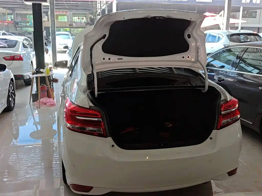 Toyota Vios 2017 1.5L CVT Pioneer фото 19