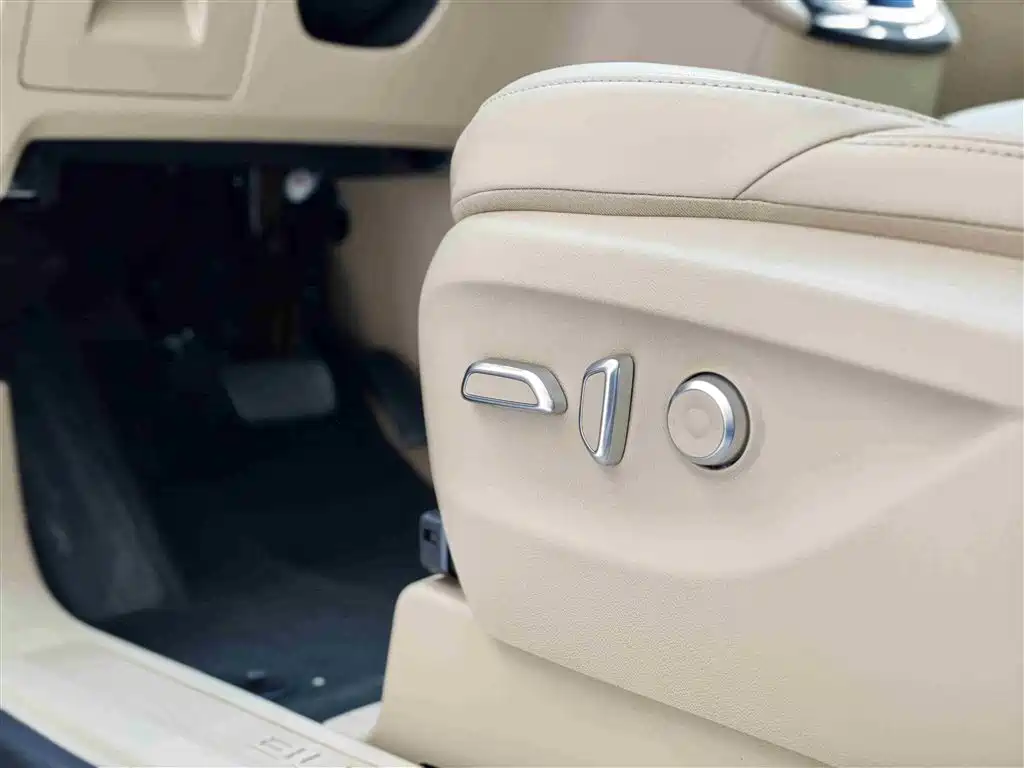 Buick GL8 New Energy 2025 Land Honor Premium Edition 7-Seater фото 25