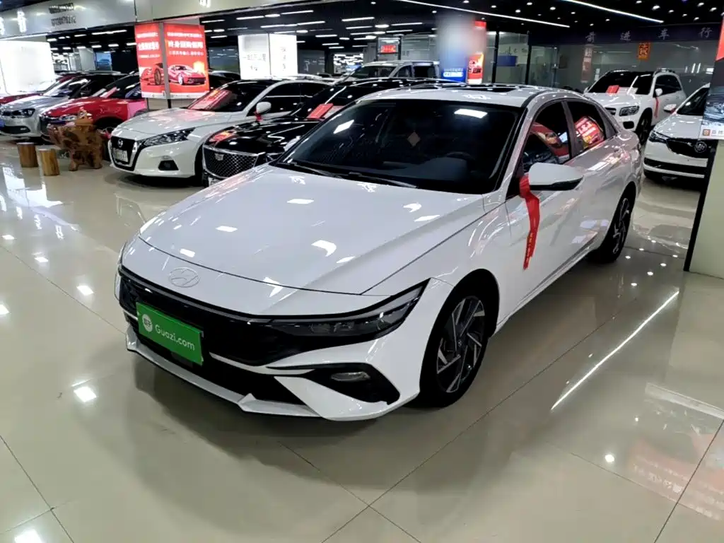 Hyundai Elantra 2023 1.5L CVT GLX Elite Edition