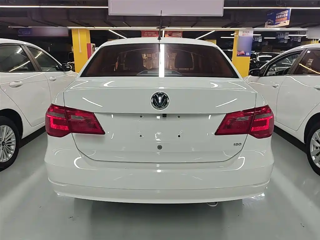 Volkswagen Jetta 2015 Value Edition 1.6L Manual Fashion фото 6