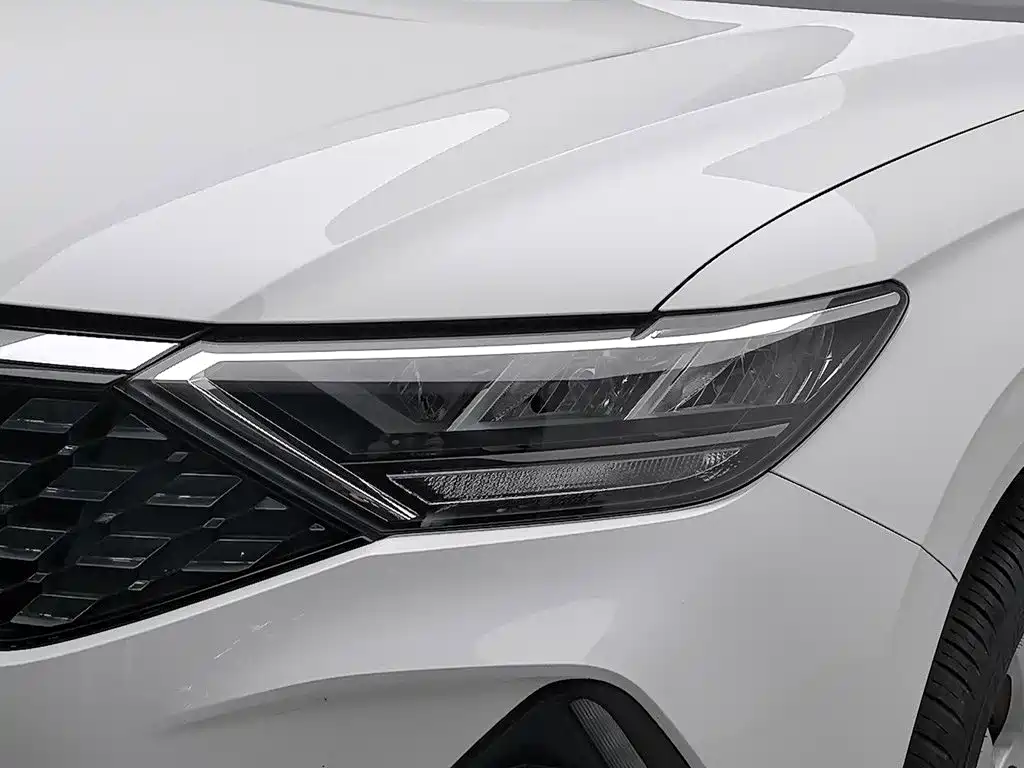 Photo 7 - Jetta VS5