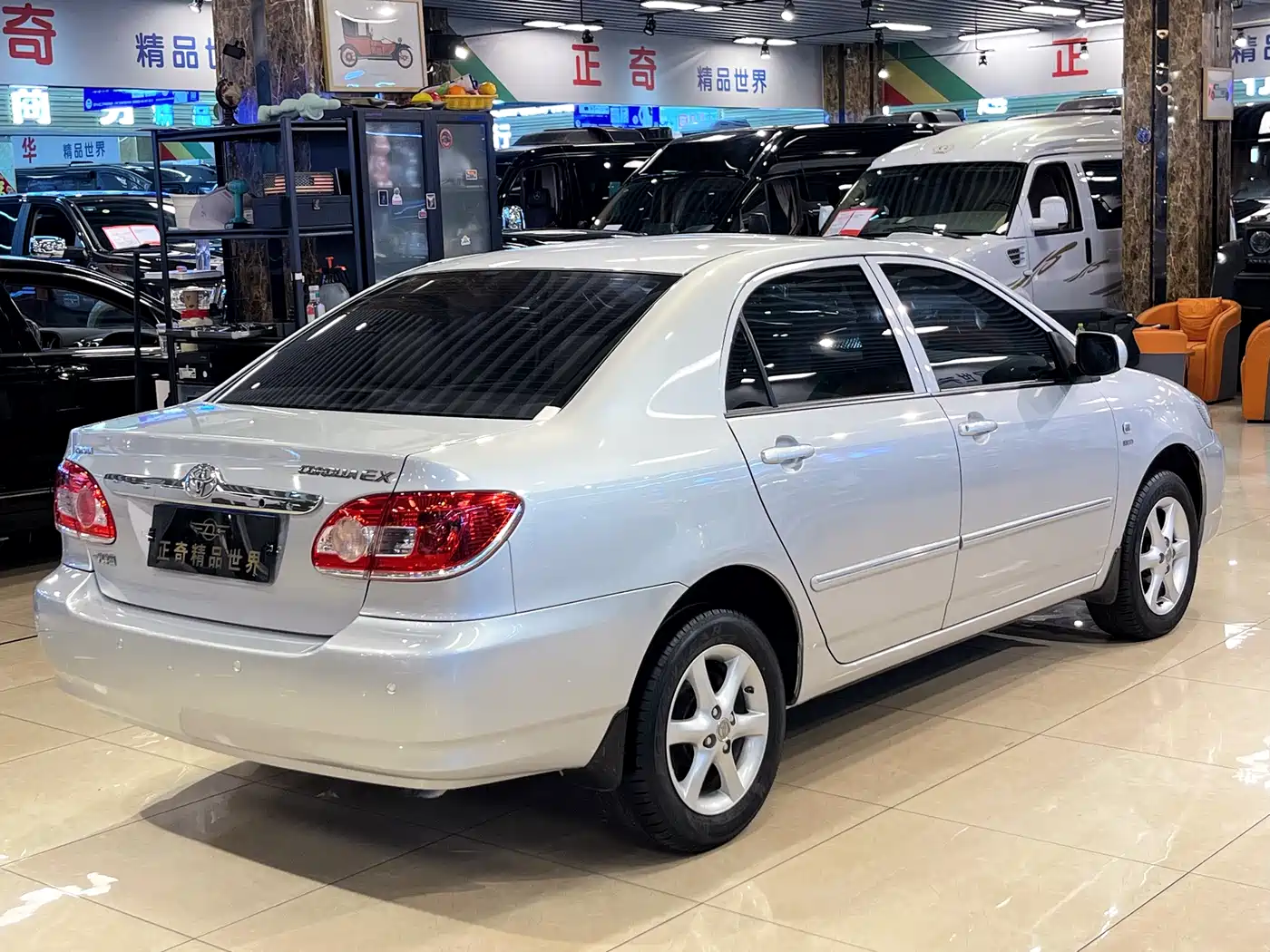 Toyota Corolla 2011 1.6L Automatic Luxury Edition фото 4