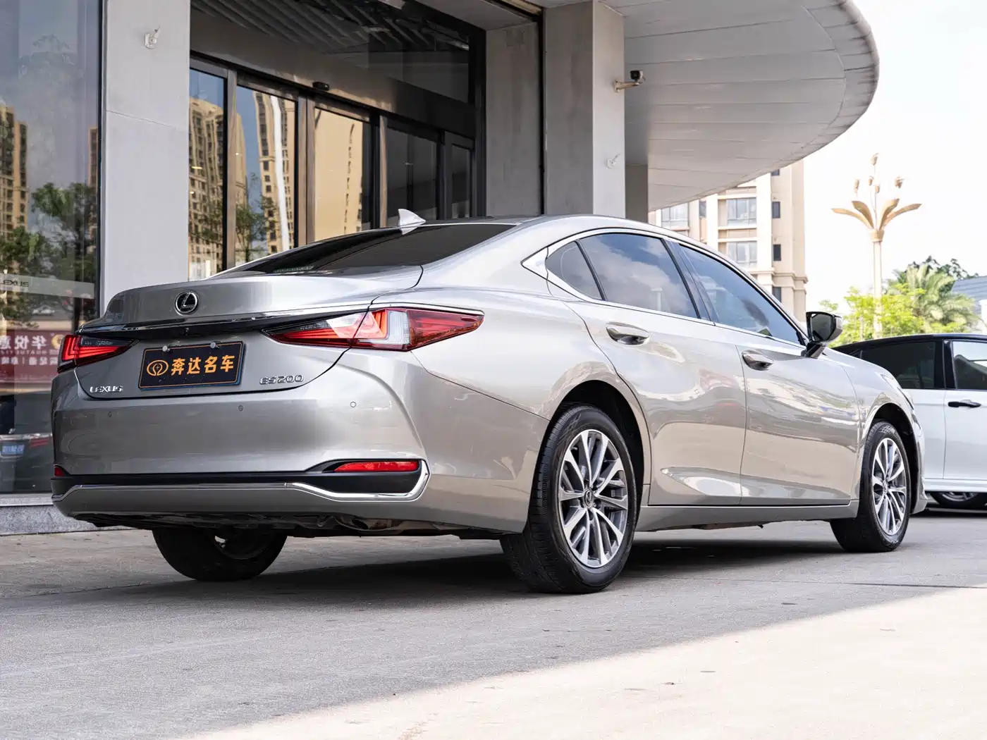 LEXUS ES