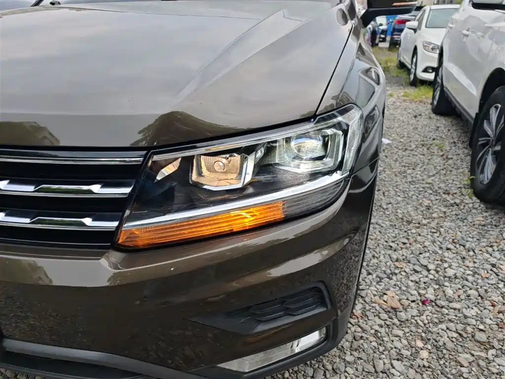 Volkswagen Tiguan L 2018 Facelift 330TSI Automatic 2WD Trend Edition фото 24