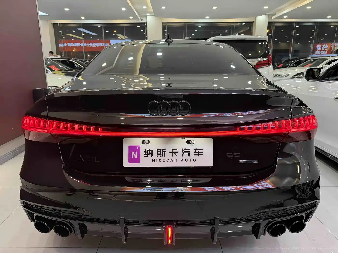 Audi A7L 2024 45 TFSI quattro S-line Black Warrior Edition фото 6