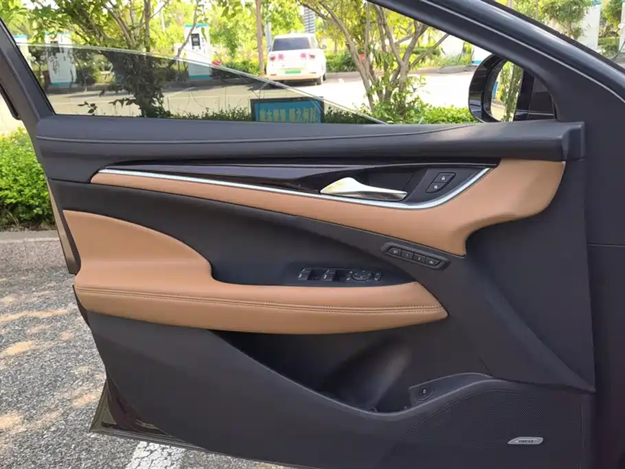 Buick LaCrosse 2018 Model 28T Luxury Edition фото 7