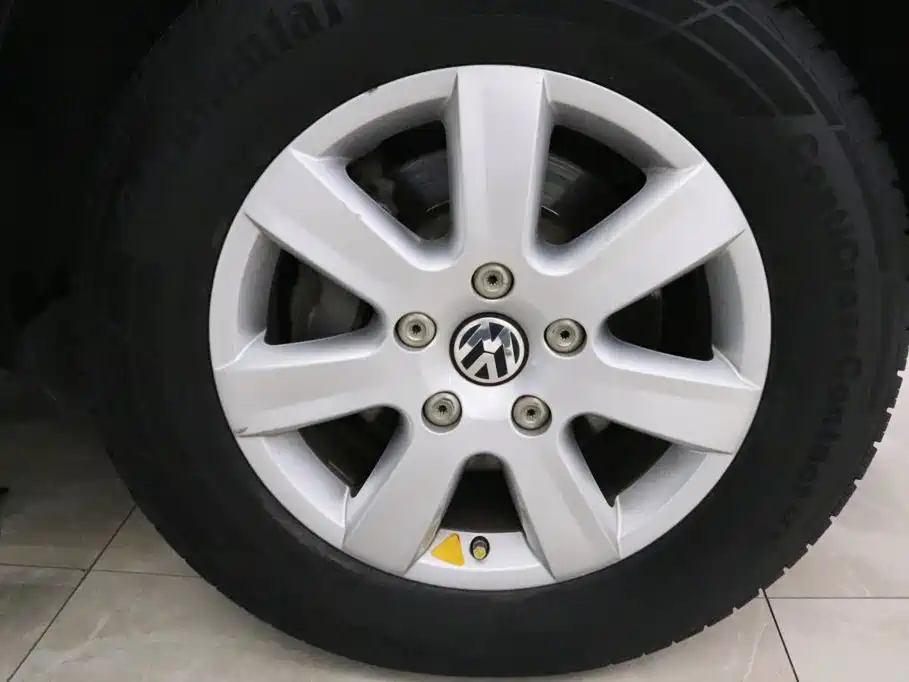 Volkswagen Touareg 2014 2011 3.0TSI Standard