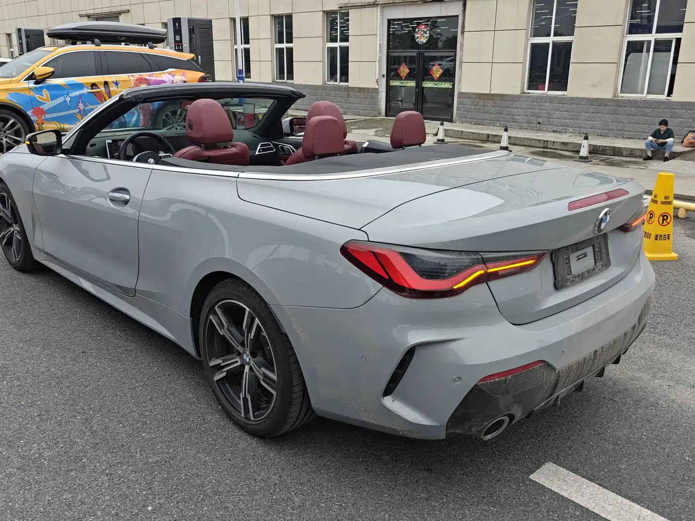 BMW 4 Series 2024 425i Convertible M Sport Package фото 5