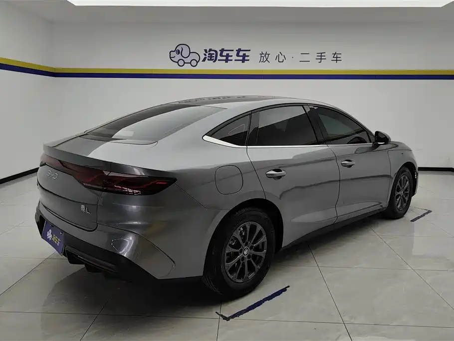 BYD Qin L 2024 DM-i 80KM Leading Edition фото 3