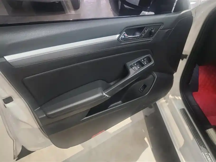 Volkswagen Lamando 2021 Facelift 280TSI DSG Comfort Edition фото 7