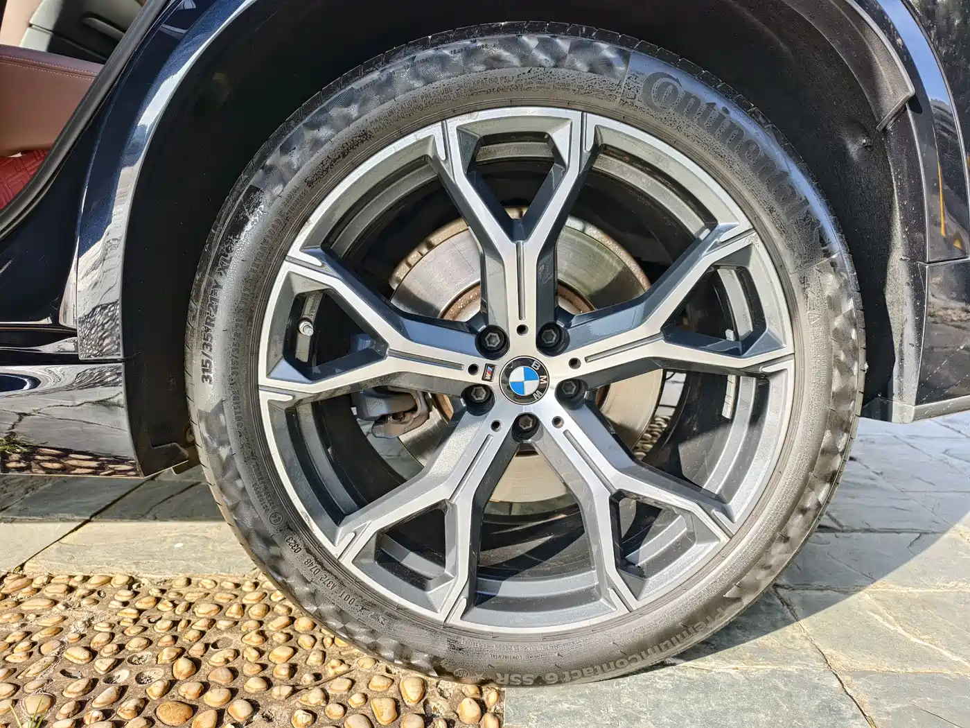 BMW X5 (Import) 2021 xDrive40i Exclusive M Sport Package фото 23