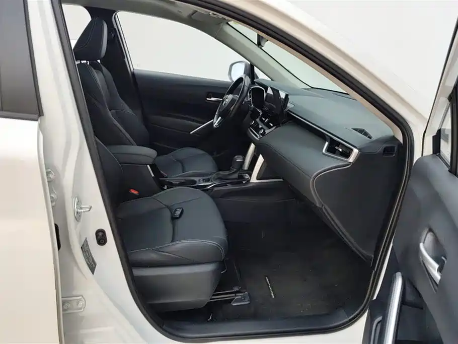Toyota Frontlander 2023 2.0L Smart Hybrid Dual Engine Prestige Edition фото 8
