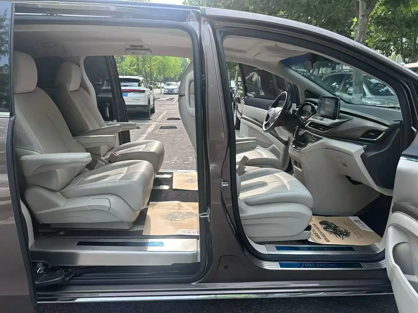 BUICK GL8