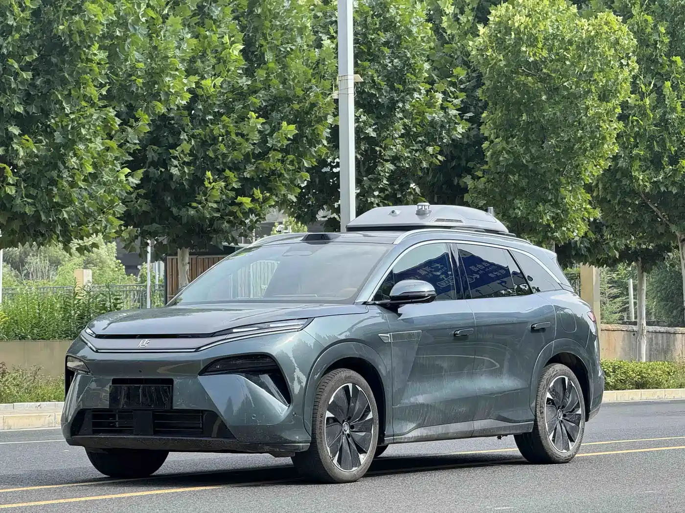 BYD Tang L 2025