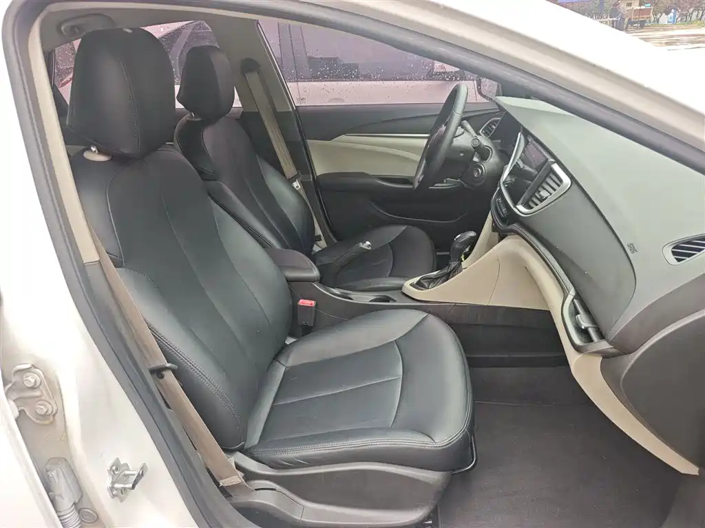 Buick Excelle 2015 15N Automatic Progressive фото 14