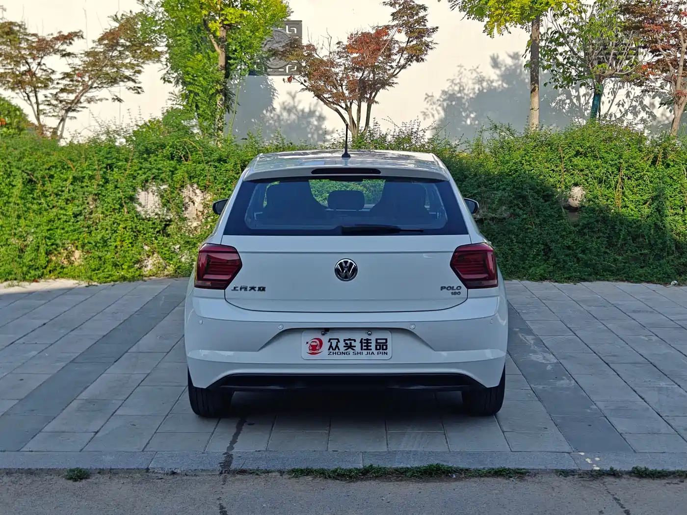Volkswagen Polo 2019 Plus 1.5L Automatic Panorama Enjoyment Edition фото 8
