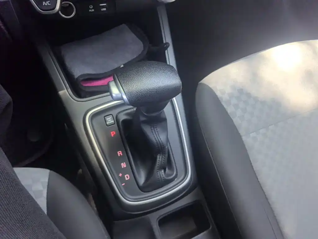Kia K2 2017 2017 Sedan 1.4L AT GLS