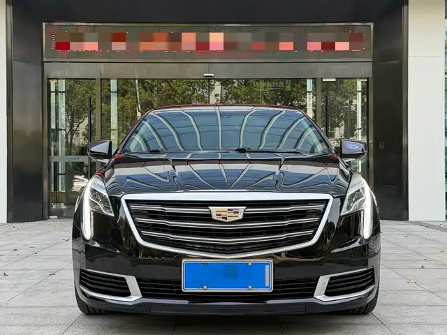 CADILLAC XTS