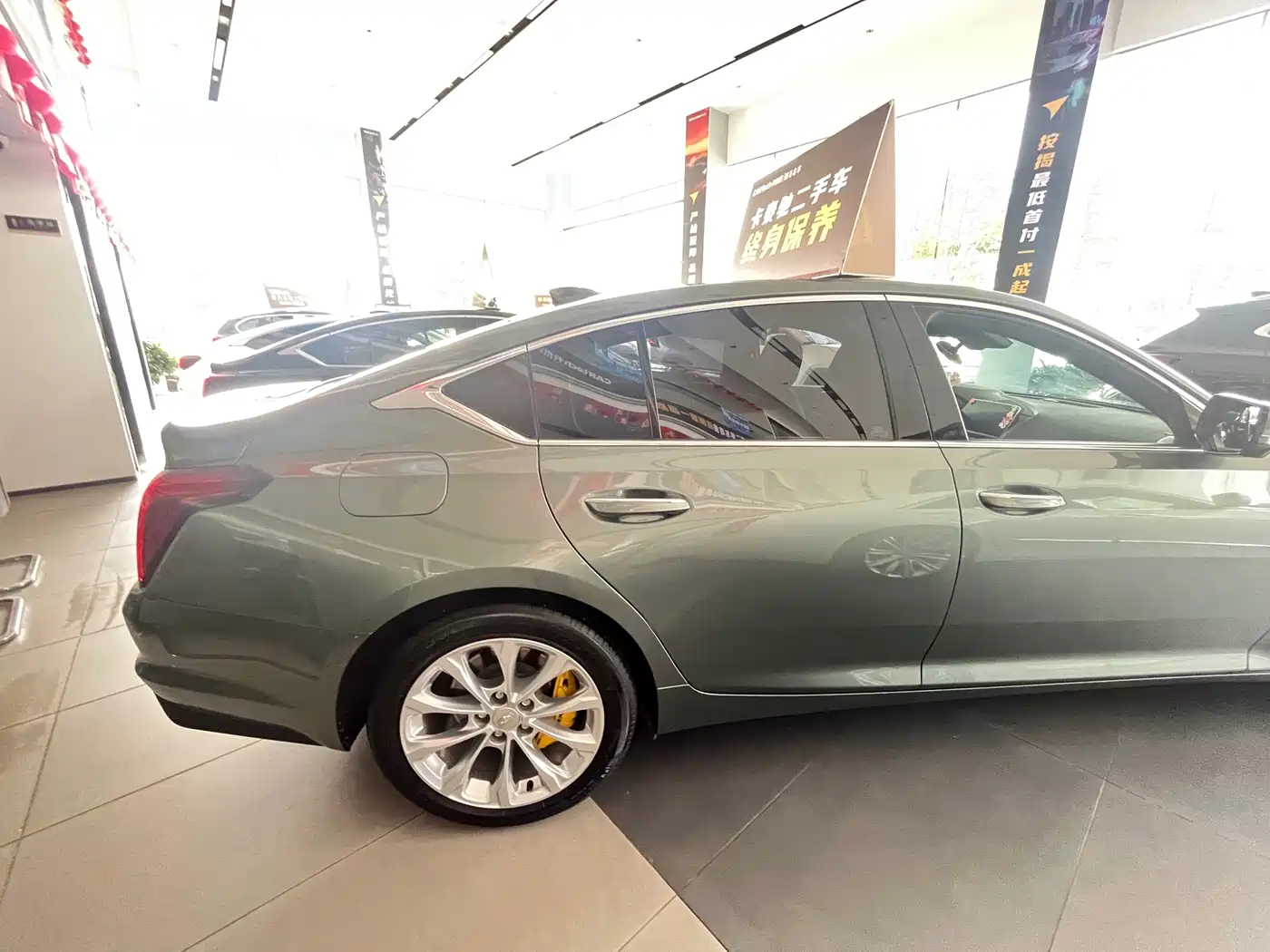 Cadillac CT5 2023 28T Luxury Style (Standard Edition) фото 3