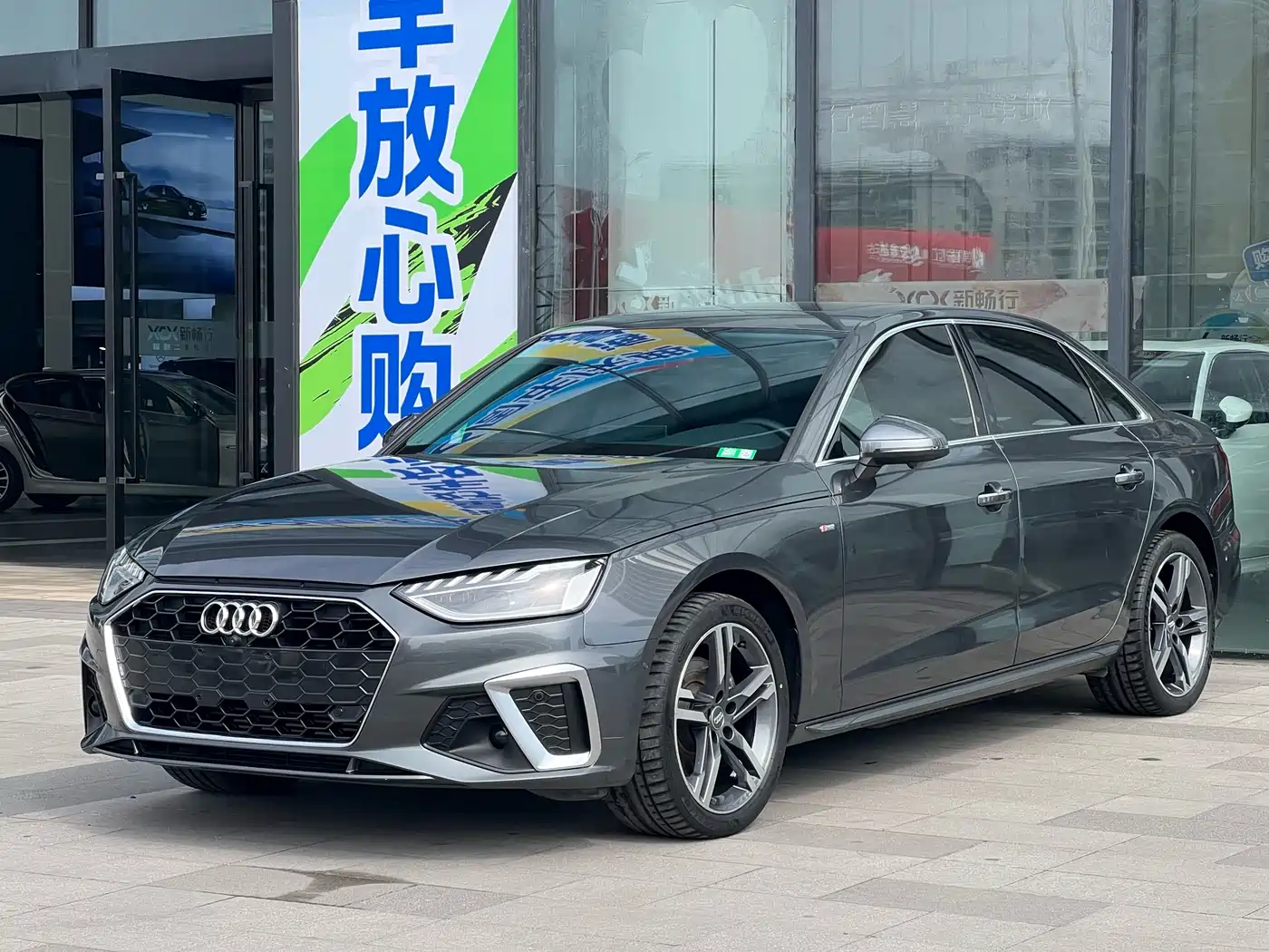 Audi A4L 2020 40 TFSI Luxury Dynamic фото 2