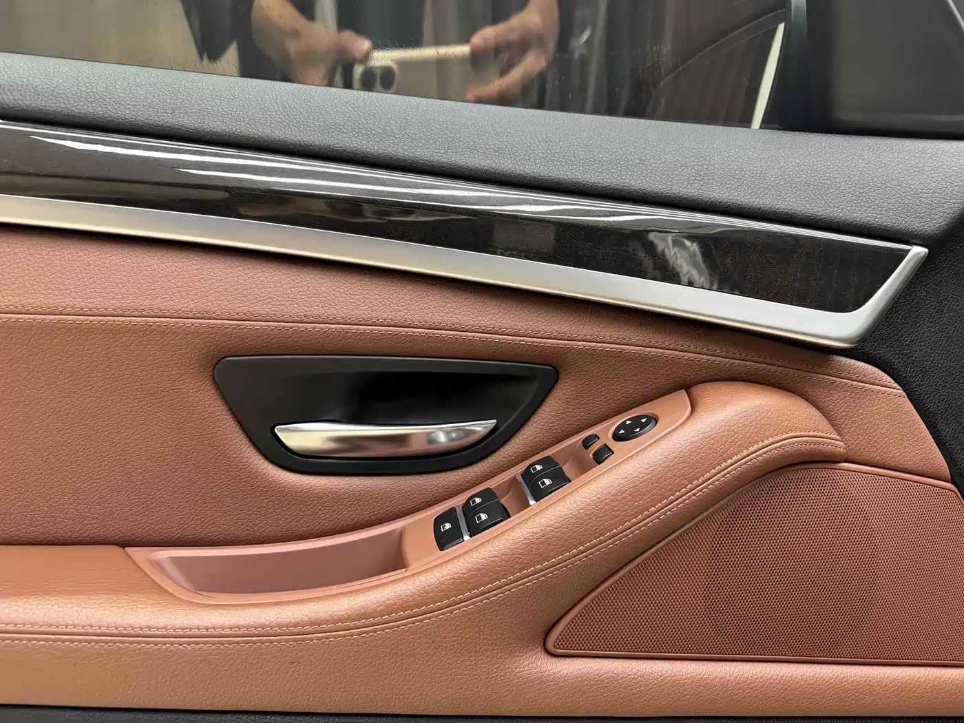 BMW 5 Series 2014 525Li Leading фото 14