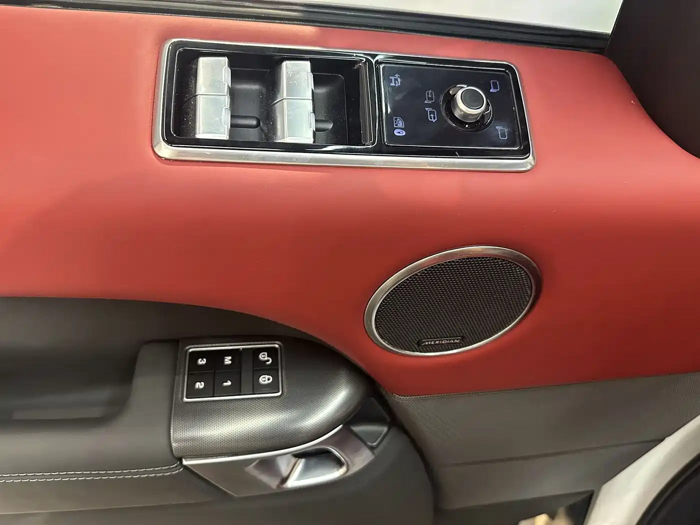 Land Rover Range Rover Sport 2014 3.0 SC V6 HSE DYNAMIC фото 12