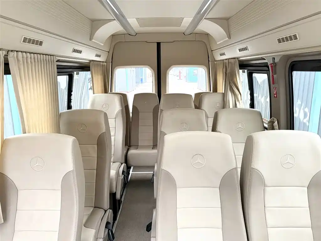 Mercedes-Benz Sprinter 2012 2.1T Zunlv Medium Wheelbase Edition фото 6