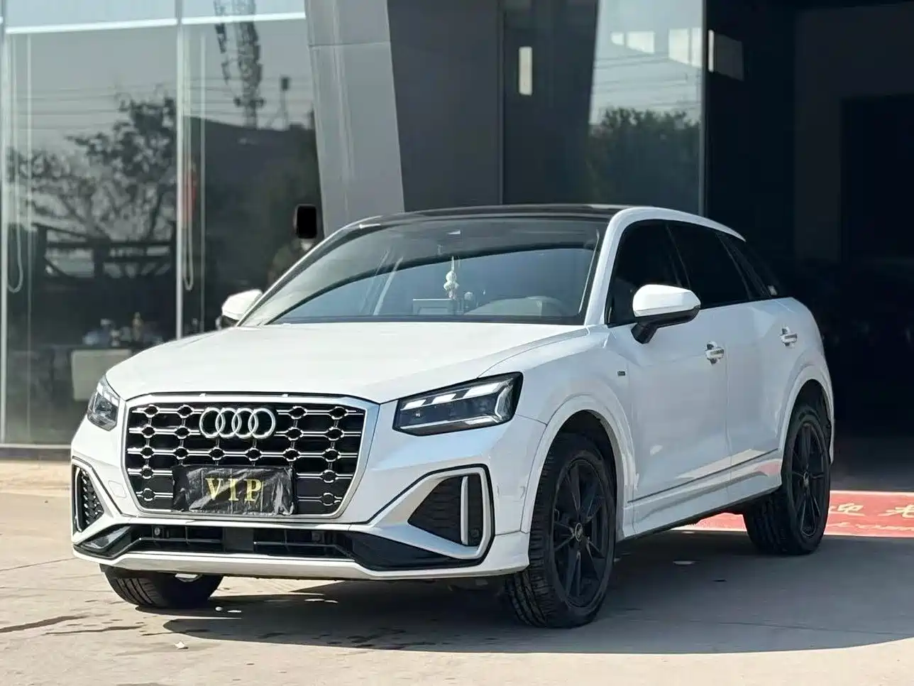 Audi Q2L 2022 35 TFSI Fashion Dynamic