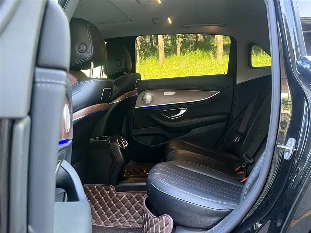 Mercedes-Benz E-Class 2018 E 200 L фото 16
