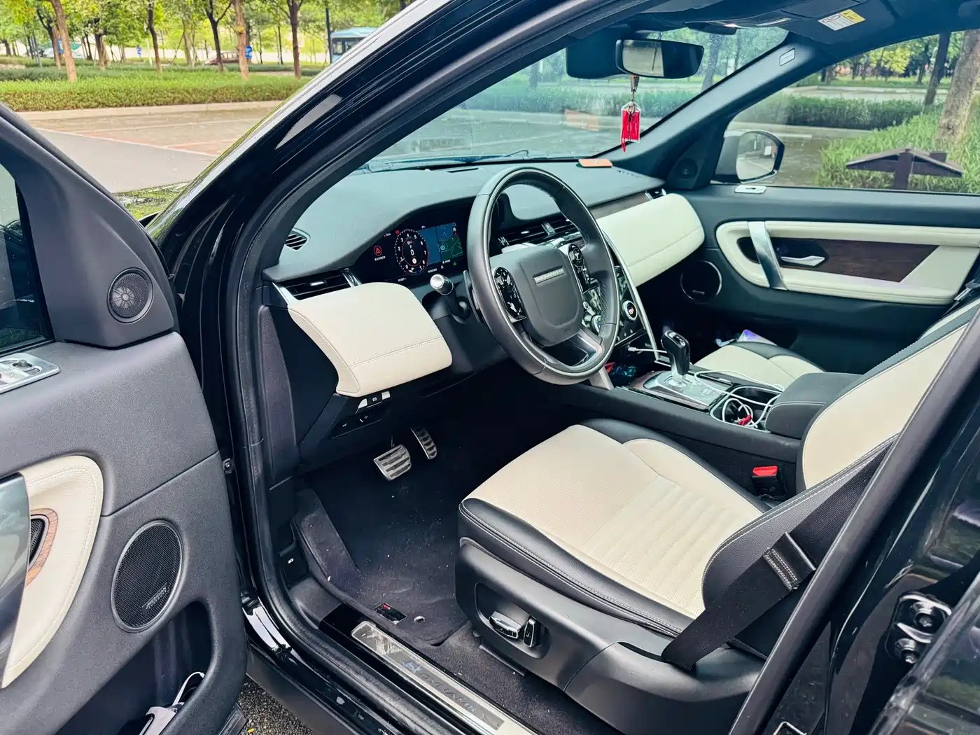 Фото 4 - Land Rover Discovery Sport