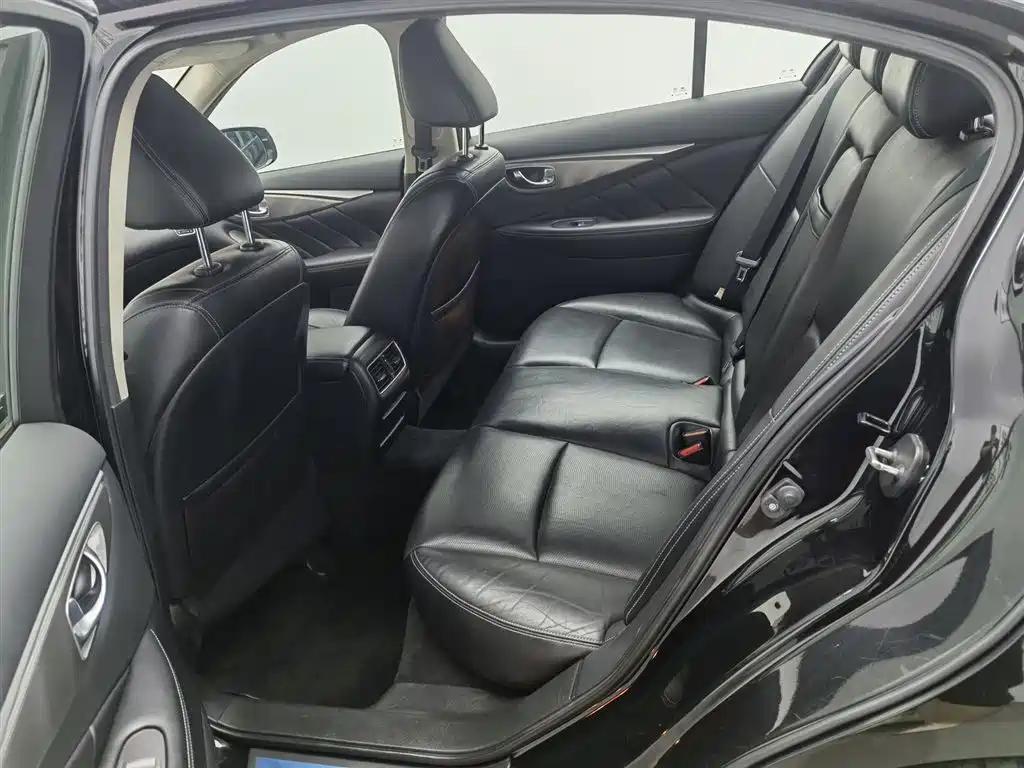 Infiniti Q50L 2015 2.0T Enjoyment Edition фото 15
