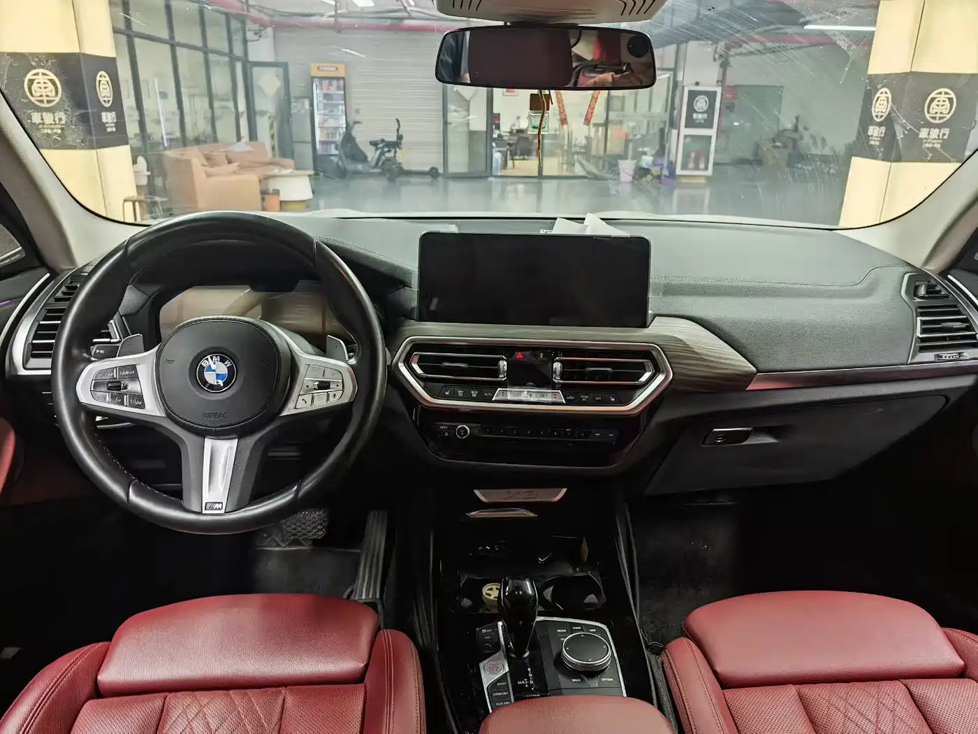 BMW X3 2025 xDrive30L Leading Model M Sport Black Package фото 8