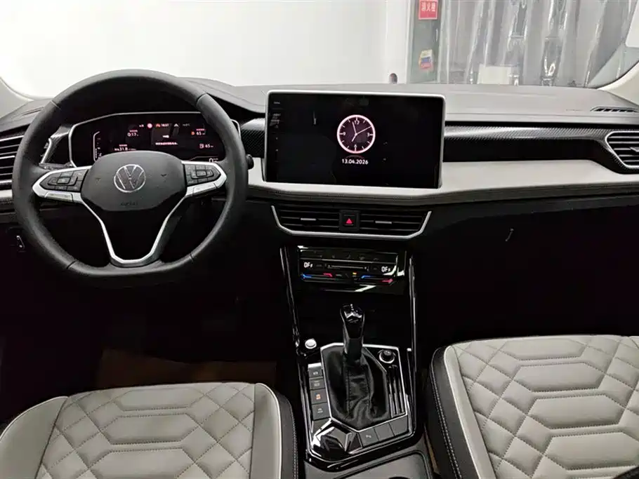 Volkswagen Tayron 2024 330TSI 2WD Luxury Plus Advanced фото 12