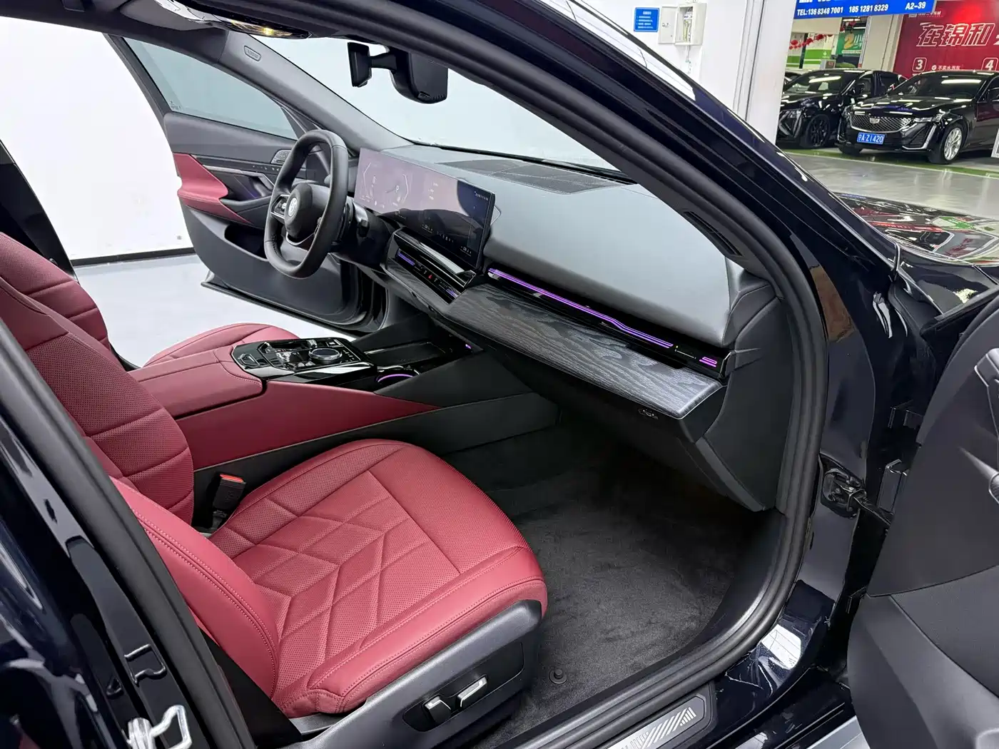 BMW 5 Series 2025 525Li Luxury Package фото 2