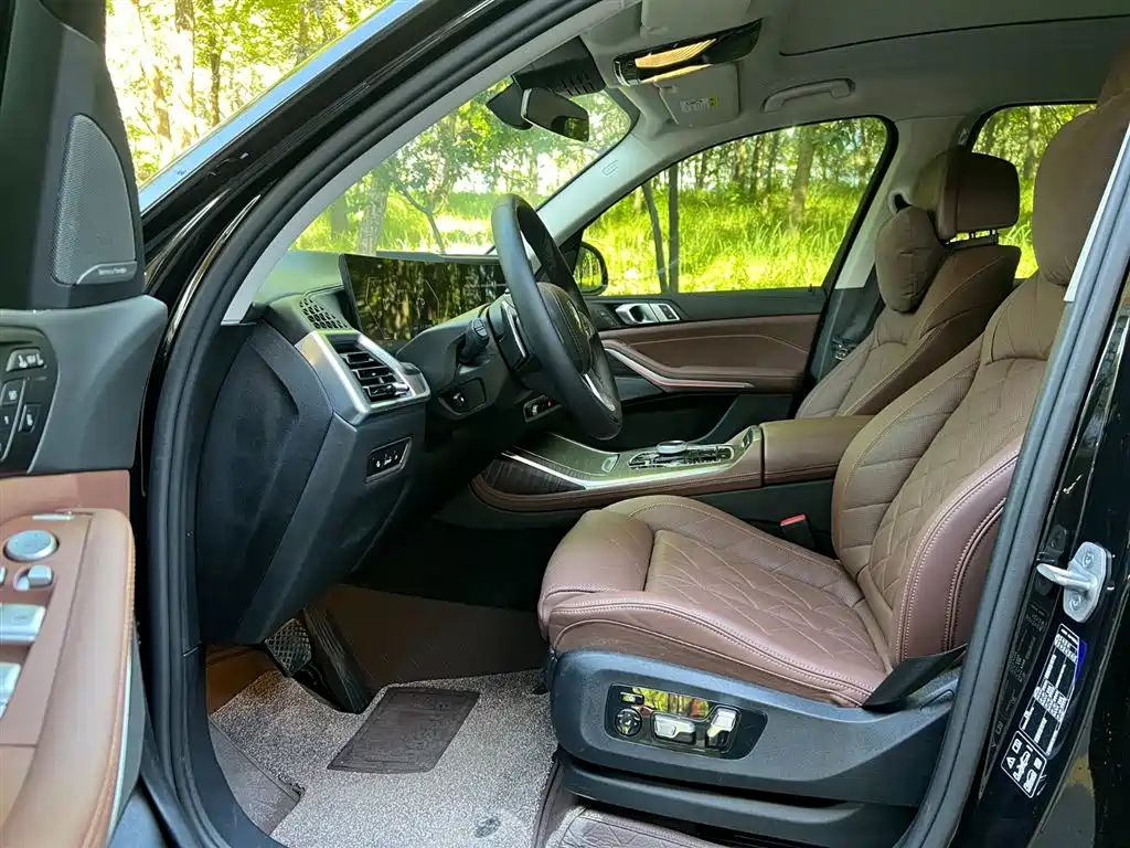 BMW X7 2023 xDrive40i Leading Luxury Package фото 14