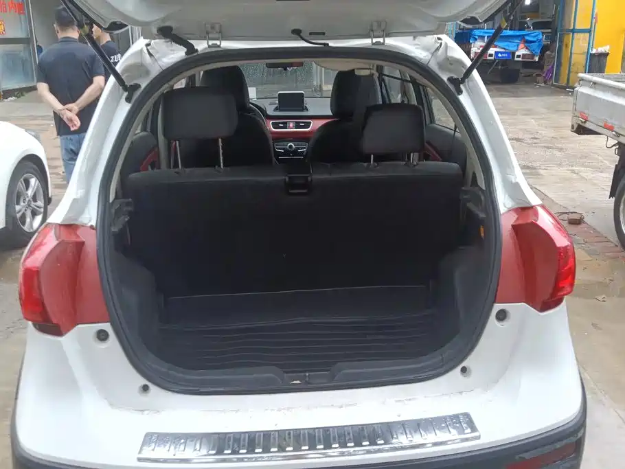Haval H1 2015 2015 1.5L AMT Urban