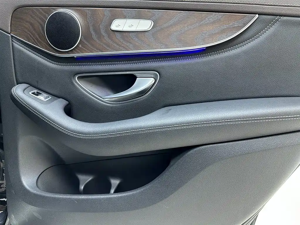 Mercedes-Benz GLC 2020 GLC 300 L 4MATIC Dynamic фото 23