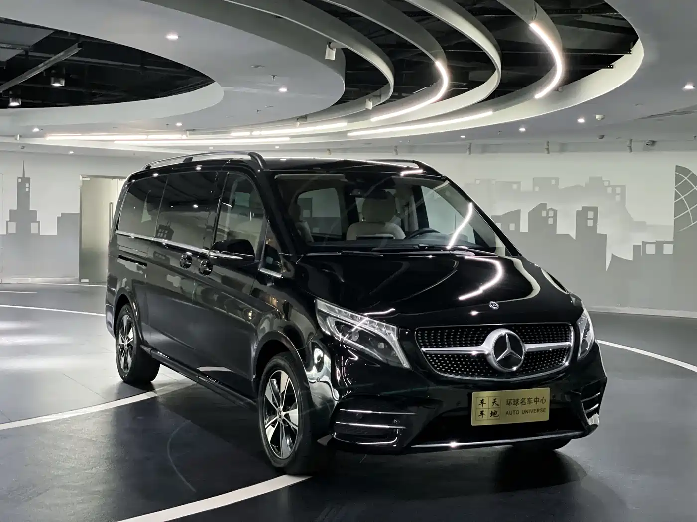 Mercedes-Benz V-Class 2020 Model V 260 L Long Wheelbase Luxury фото 3