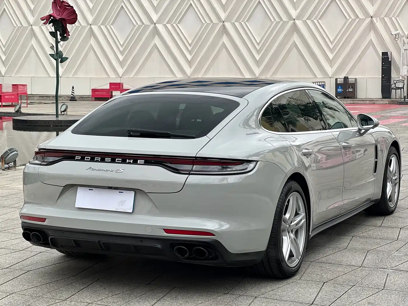 Porsche Panamera 2023 Panamera 4S Executive Long Wheelbase 2.9T фото 6